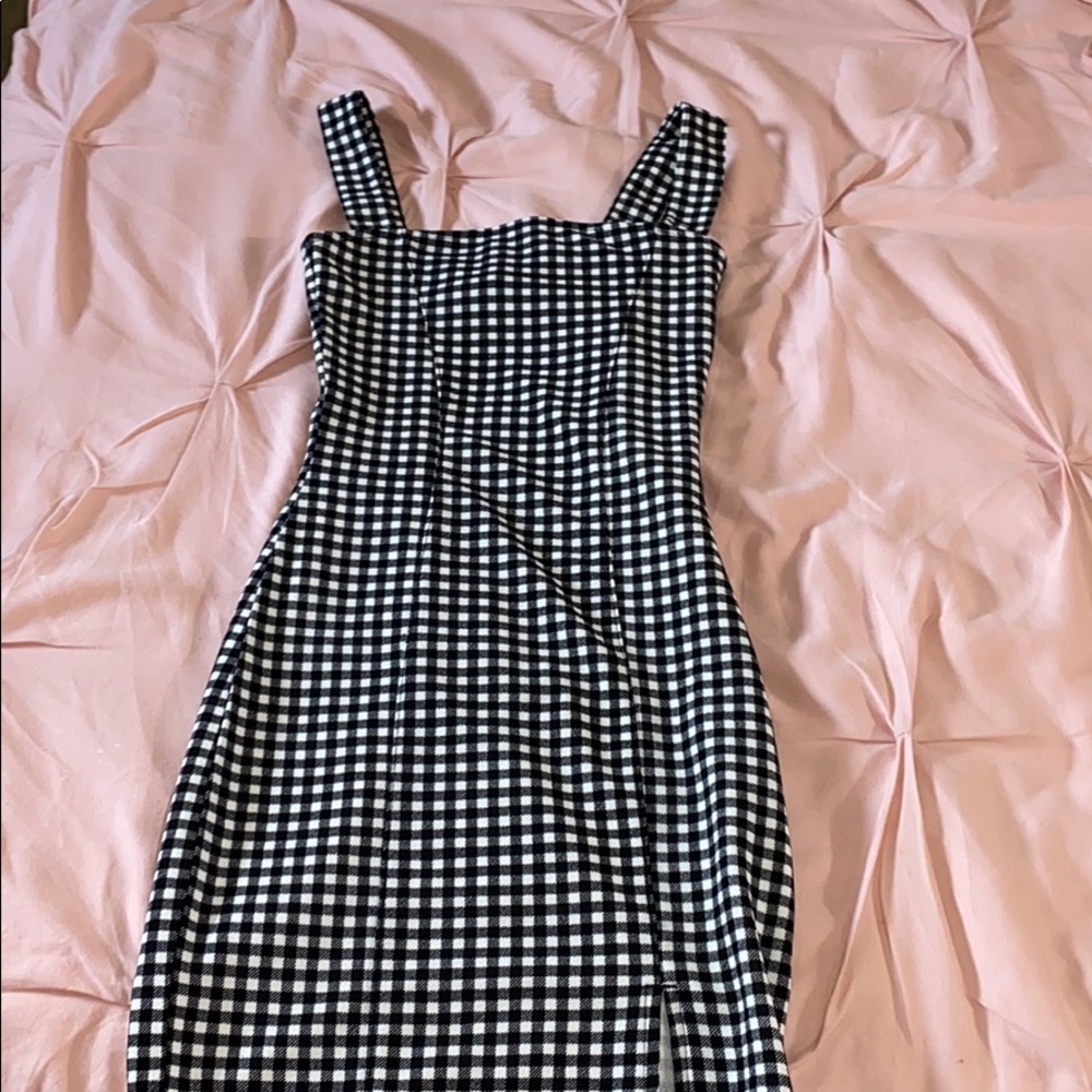 Women’s dress